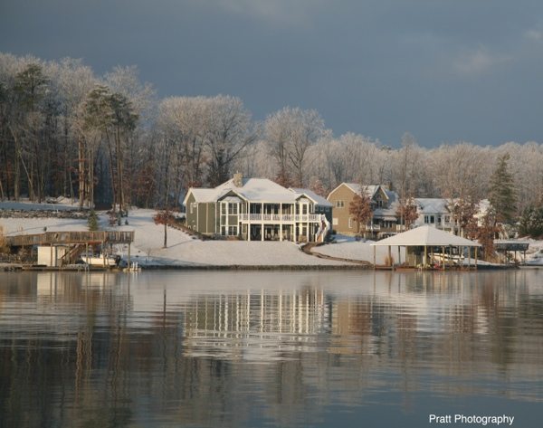 Snow-Covered-Homes