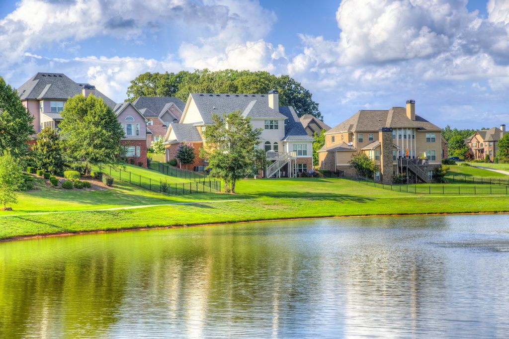 Exterior Maintenance of Your Smith Mountain Lake Home